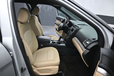 2017 Ford Explorer Base