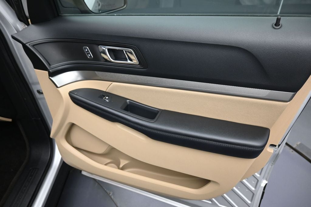 2017 Ford Explorer Base