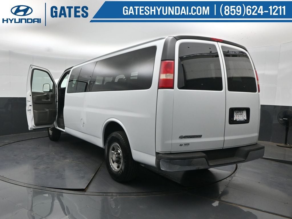 2005 Chevrolet Express Van G3500 Base Passenger