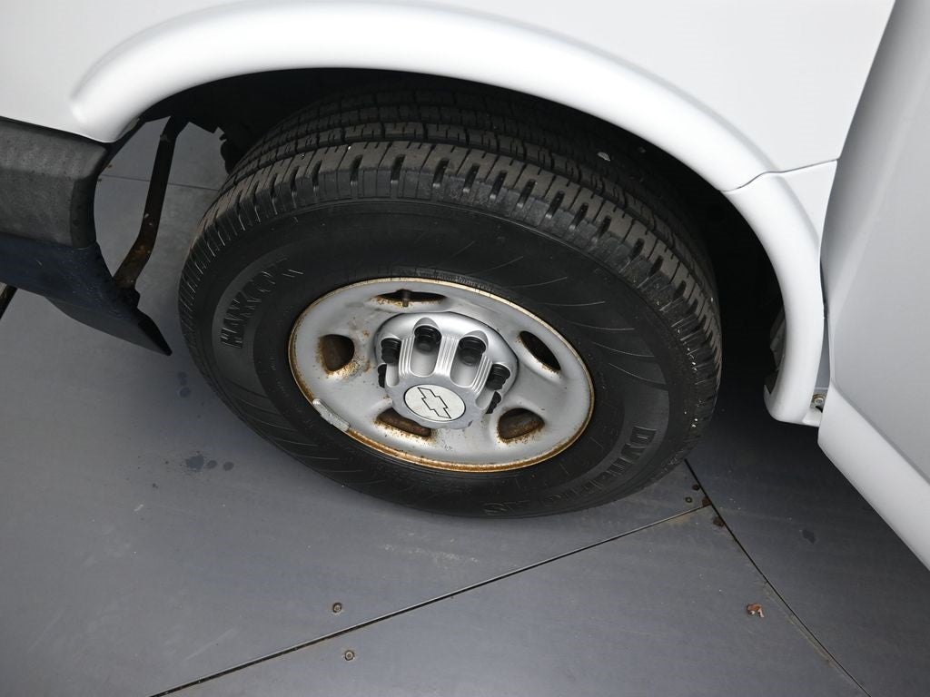 2017 Chevrolet Express 2500 LS Passenger