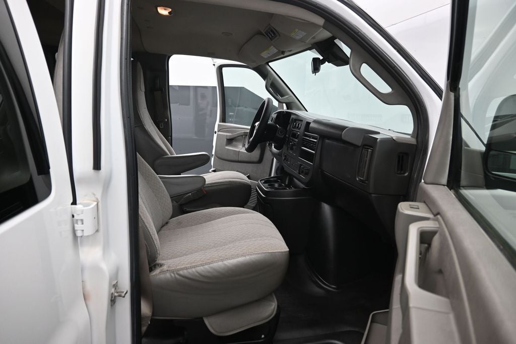 2019 Chevrolet Express 3500 LT Passenger