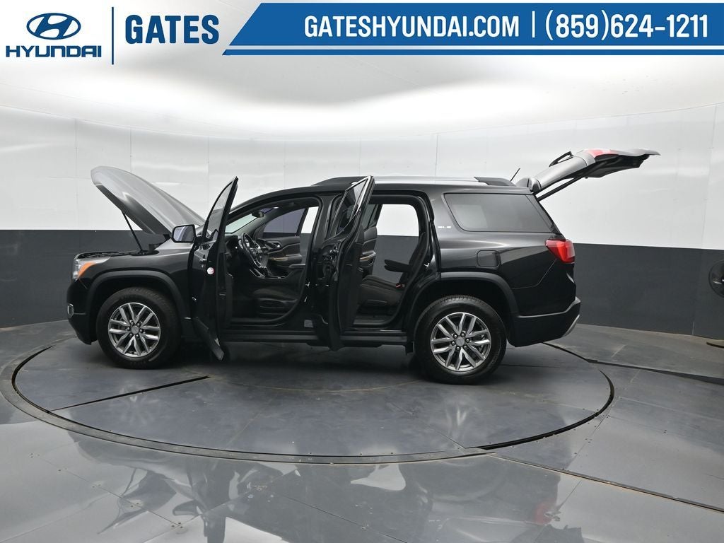 2017 GMC Acadia SLE-2