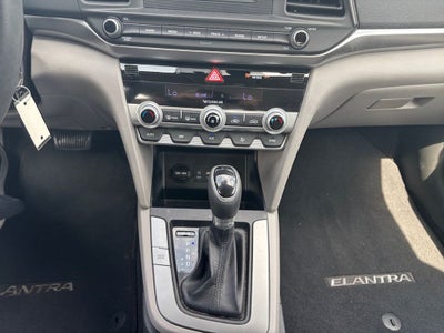 2020 Hyundai Elantra SE