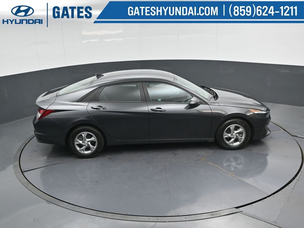 2021 Hyundai Elantra SE