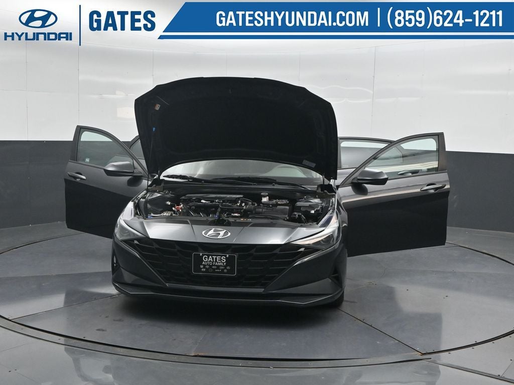 2021 Hyundai Elantra SE