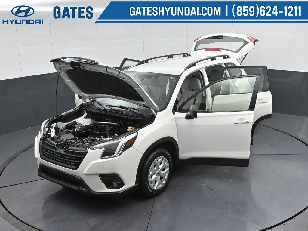 2023 Subaru Forester Base