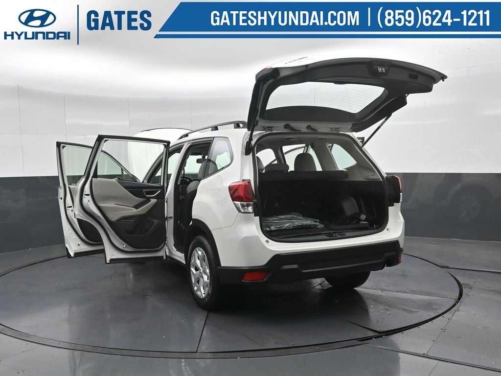 2023 Subaru Forester Base