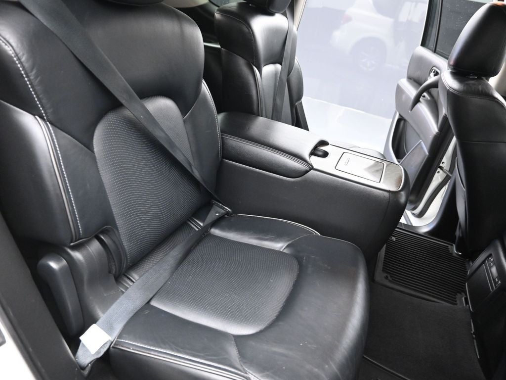 2016 INFINITI QX80 Base