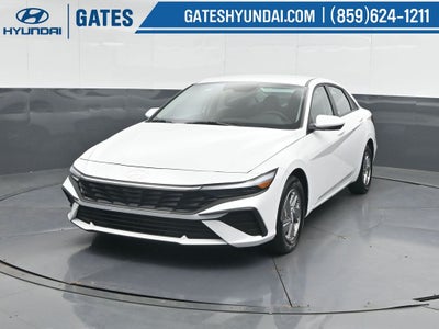 2025 Hyundai Elantra SE