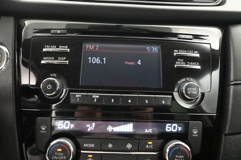 2017 Nissan Rogue SV