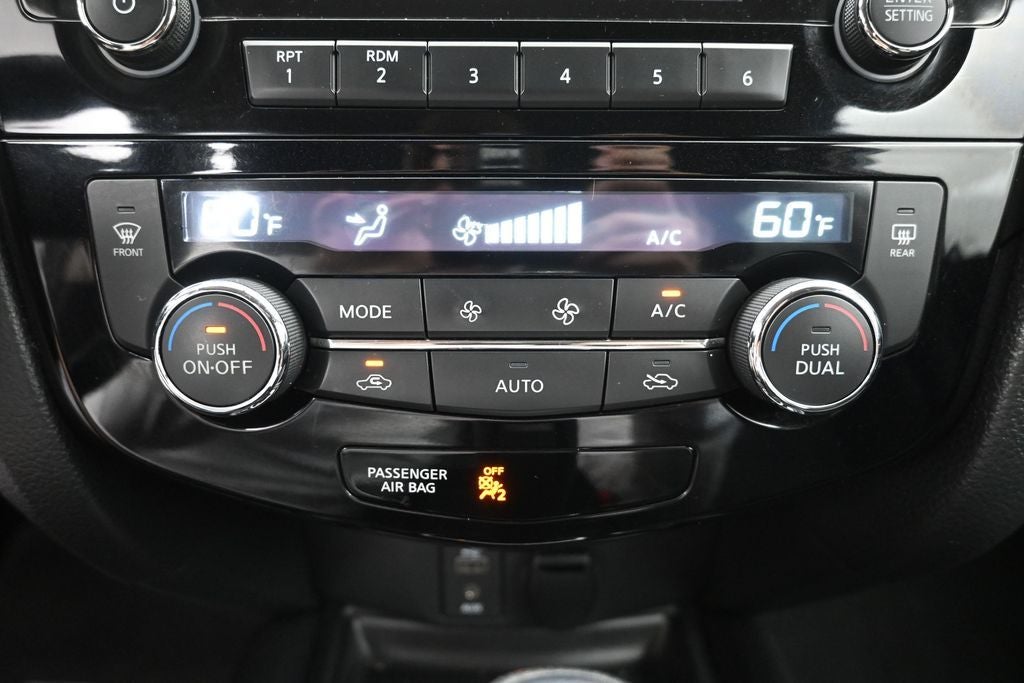 2017 Nissan Rogue SV