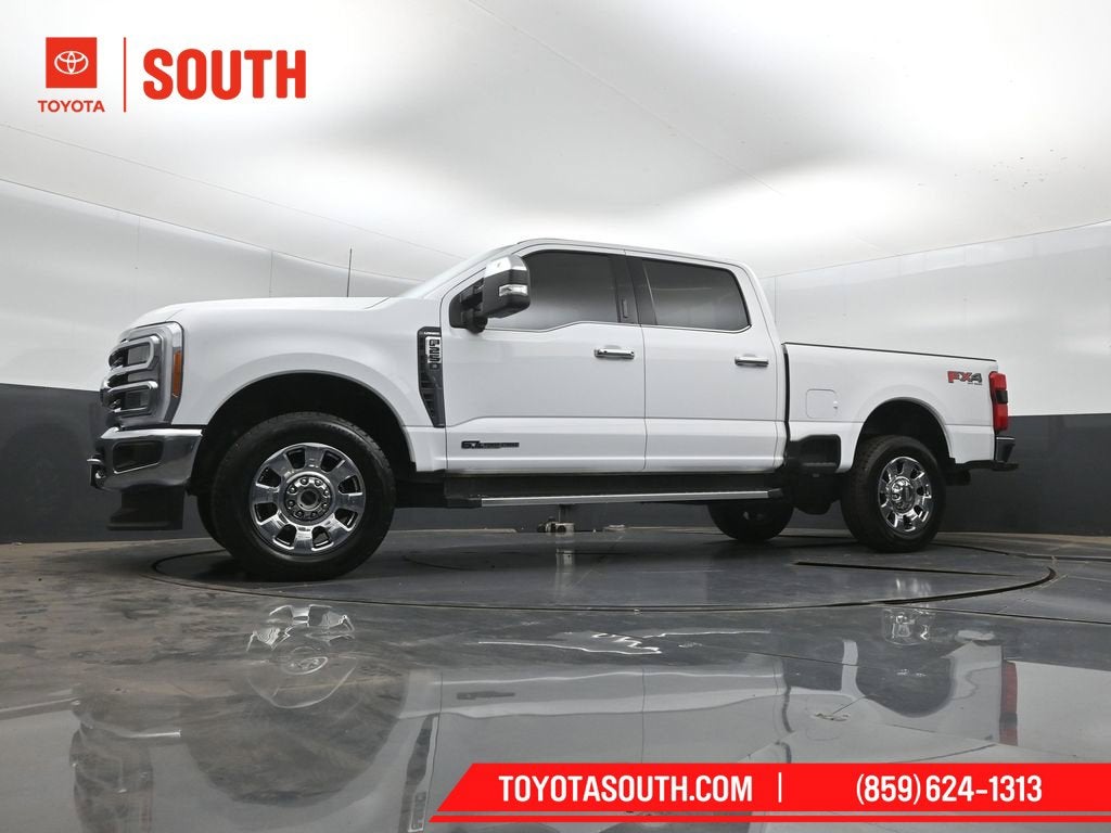2023 Ford F-250SD Lariat