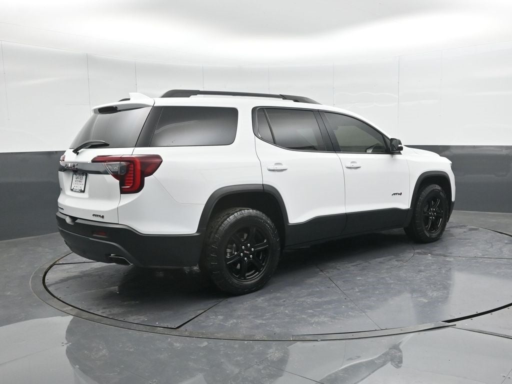 2022 GMC Acadia AT4