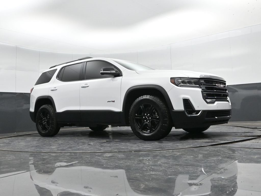 2022 GMC Acadia AT4