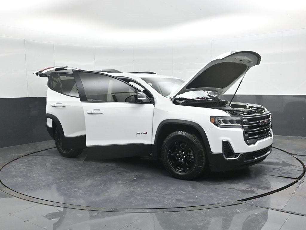 2022 GMC Acadia AT4
