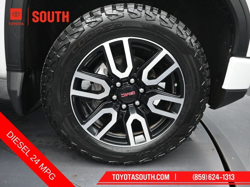 2023 GMC Sierra 1500 AT4