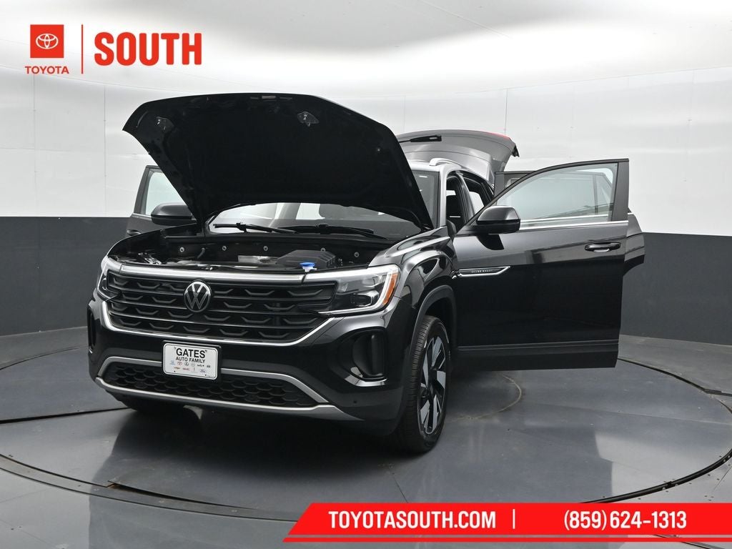 2026 Volkswagen Atlas Cross Sport 2.0T SE w/Technology