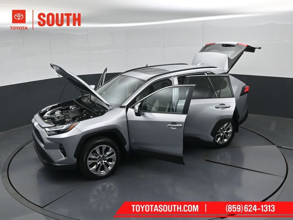 2025 Toyota RAV4 XLE Premium