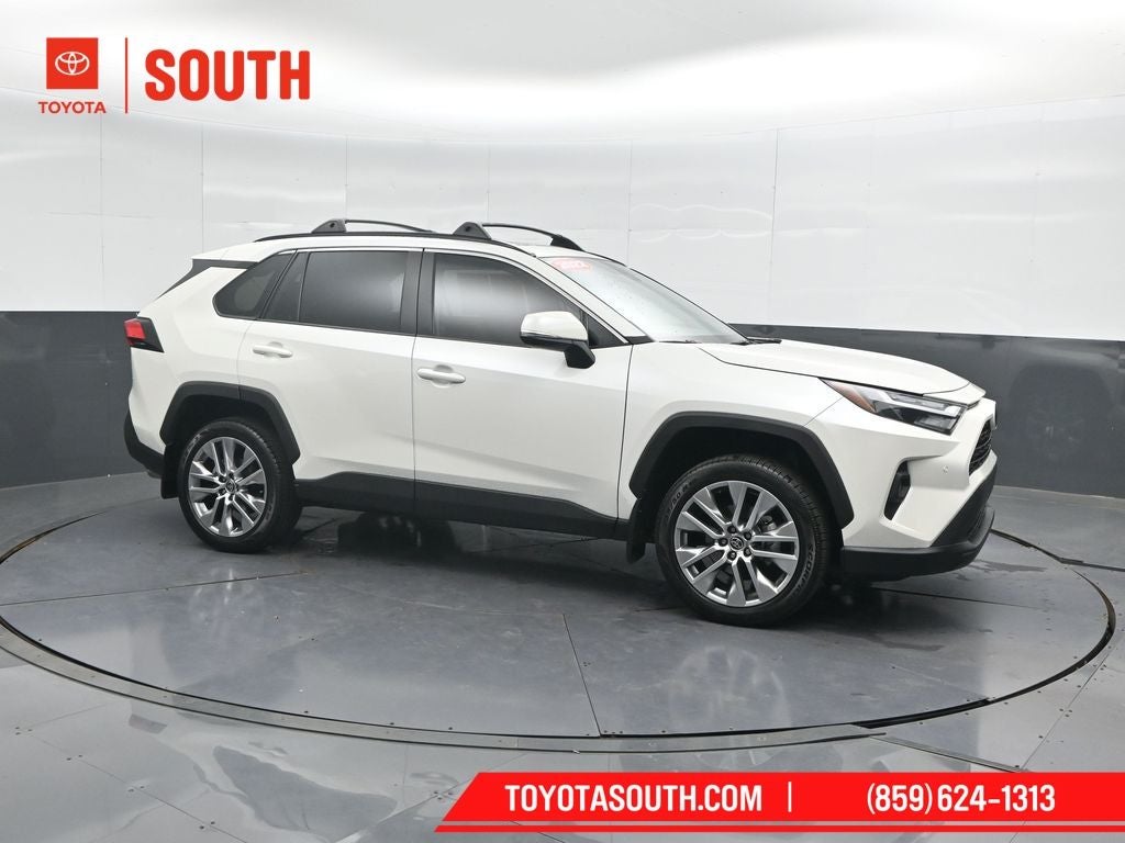 2022 Toyota RAV4 XLE Premium
