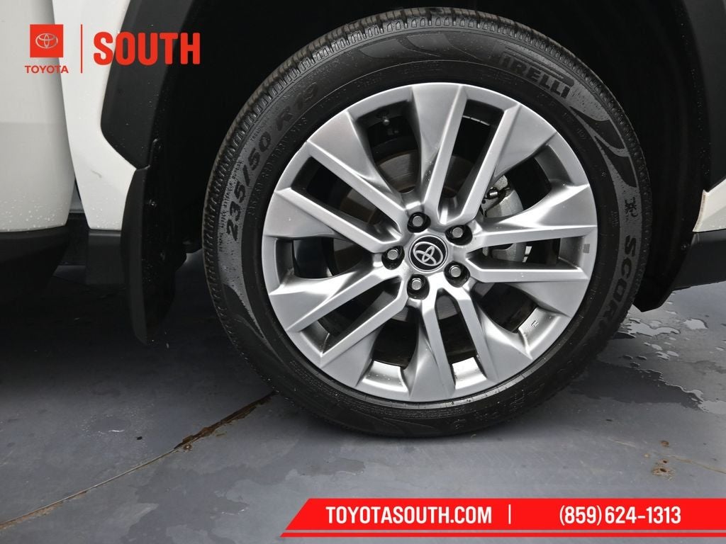 2022 Toyota RAV4 XLE Premium