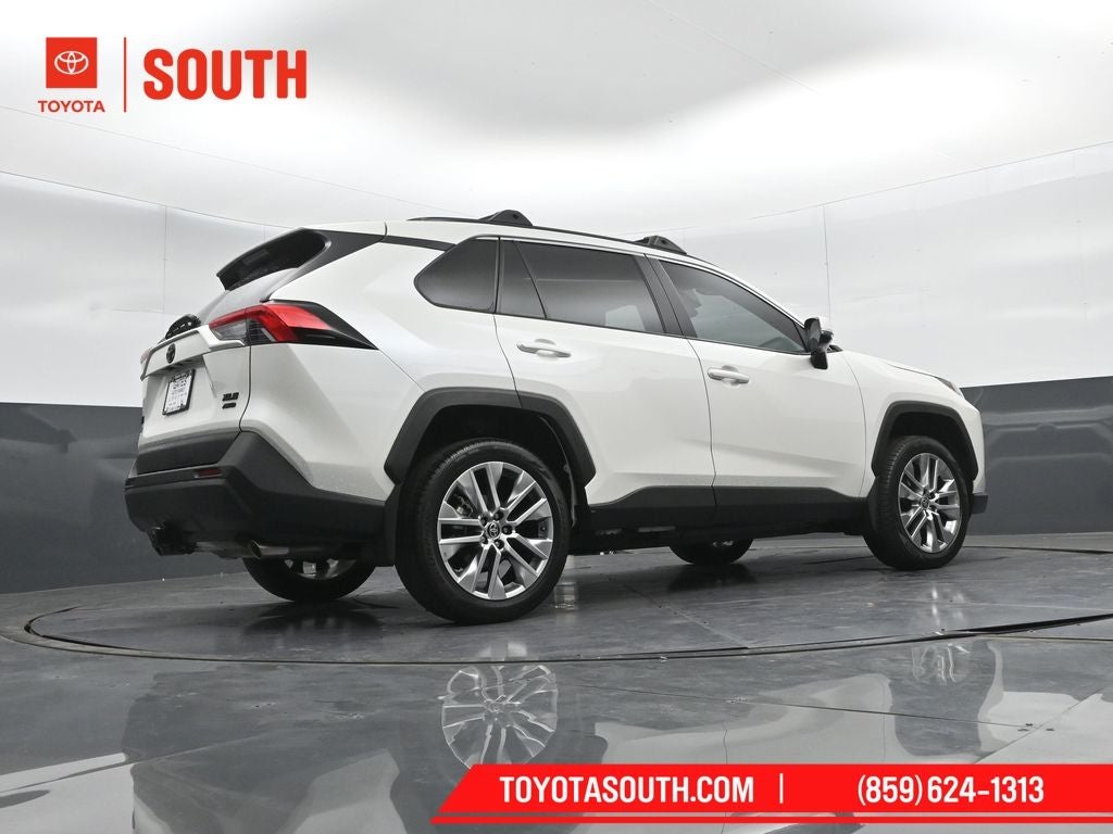 2022 Toyota RAV4 XLE Premium