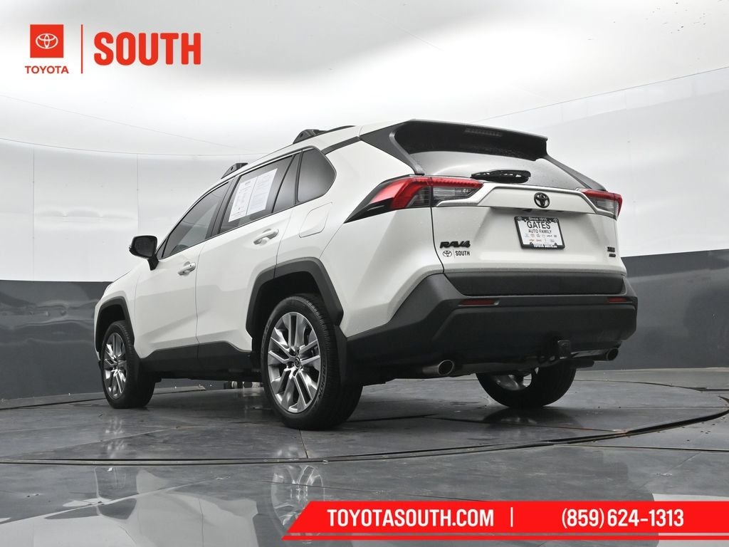 2022 Toyota RAV4 XLE Premium