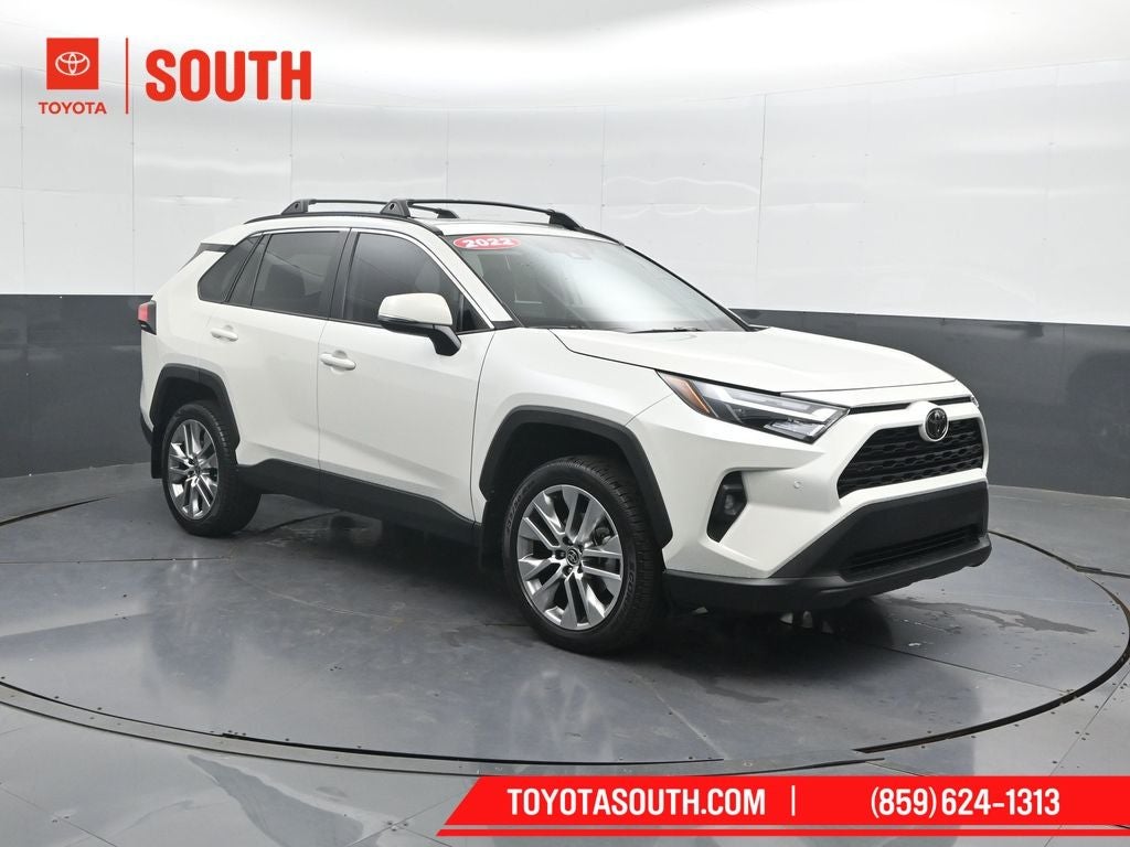2022 Toyota RAV4 XLE Premium