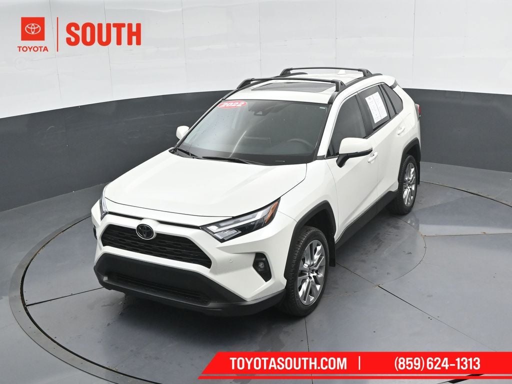 2022 Toyota RAV4 XLE Premium