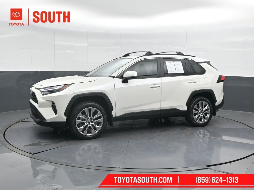 2022 Toyota RAV4 XLE Premium