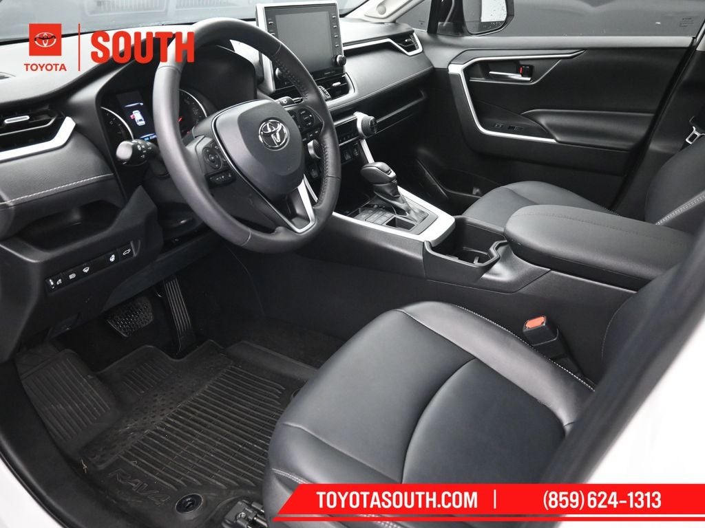 2022 Toyota RAV4 XLE Premium