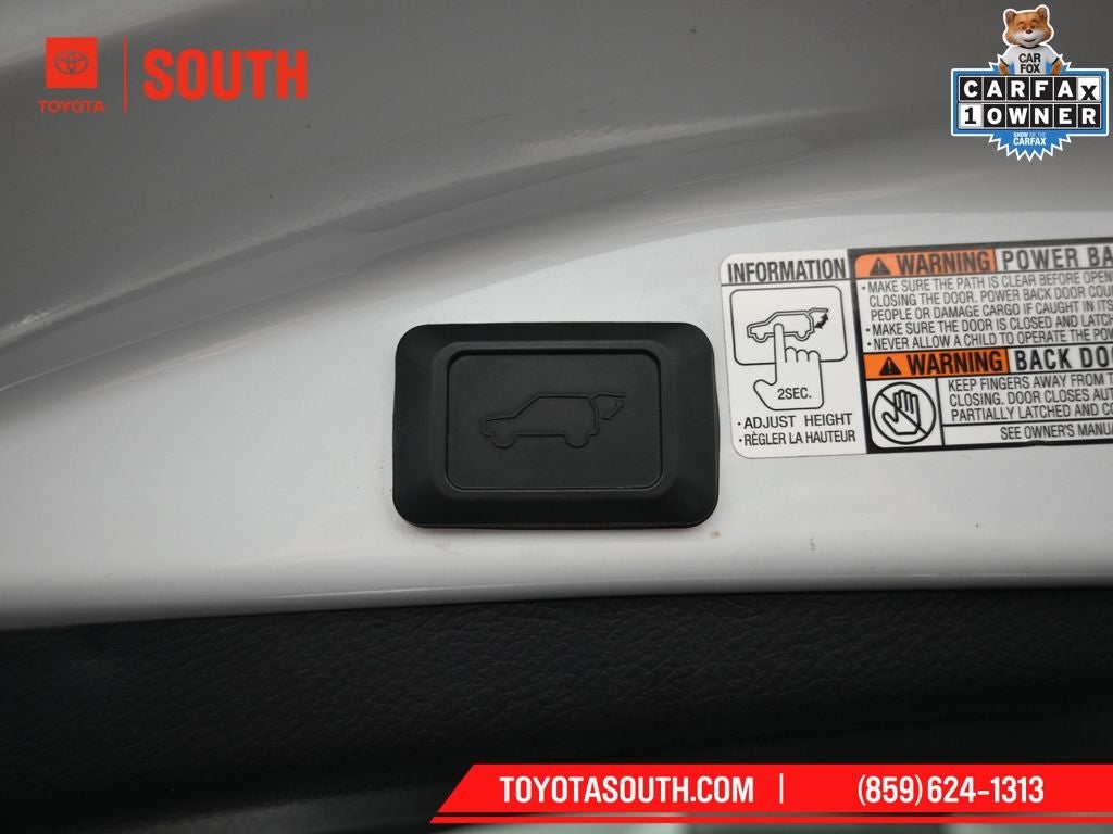 2017 Toyota RAV4 Platinum
