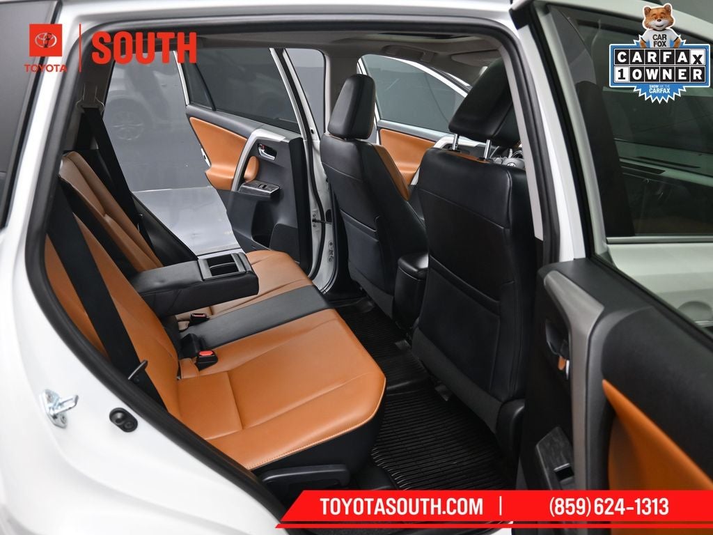 2017 Toyota RAV4 Platinum
