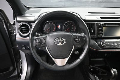 2018 Toyota RAV4 SE