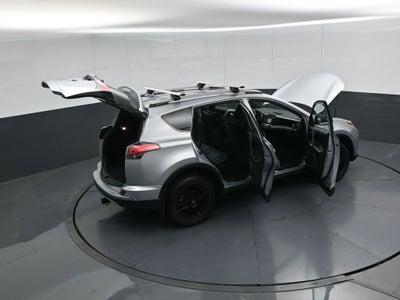 2018 Toyota RAV4 SE