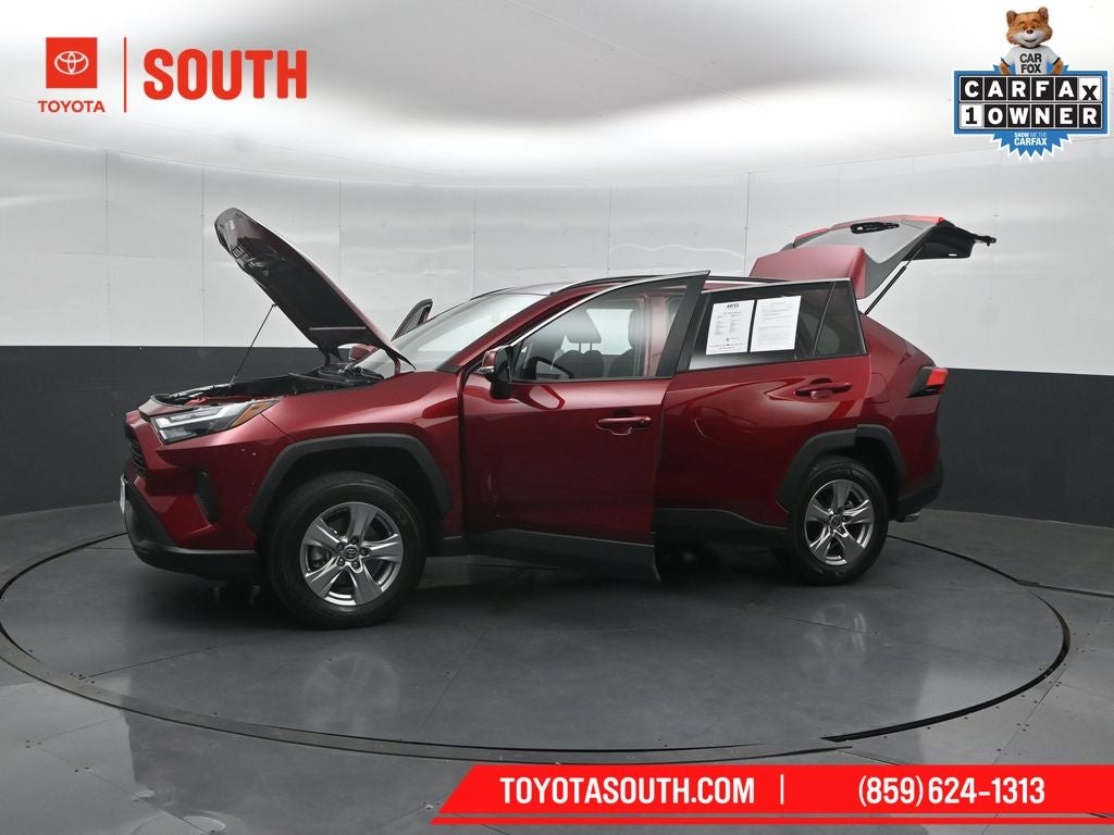 2025 Toyota RAV4 XLE