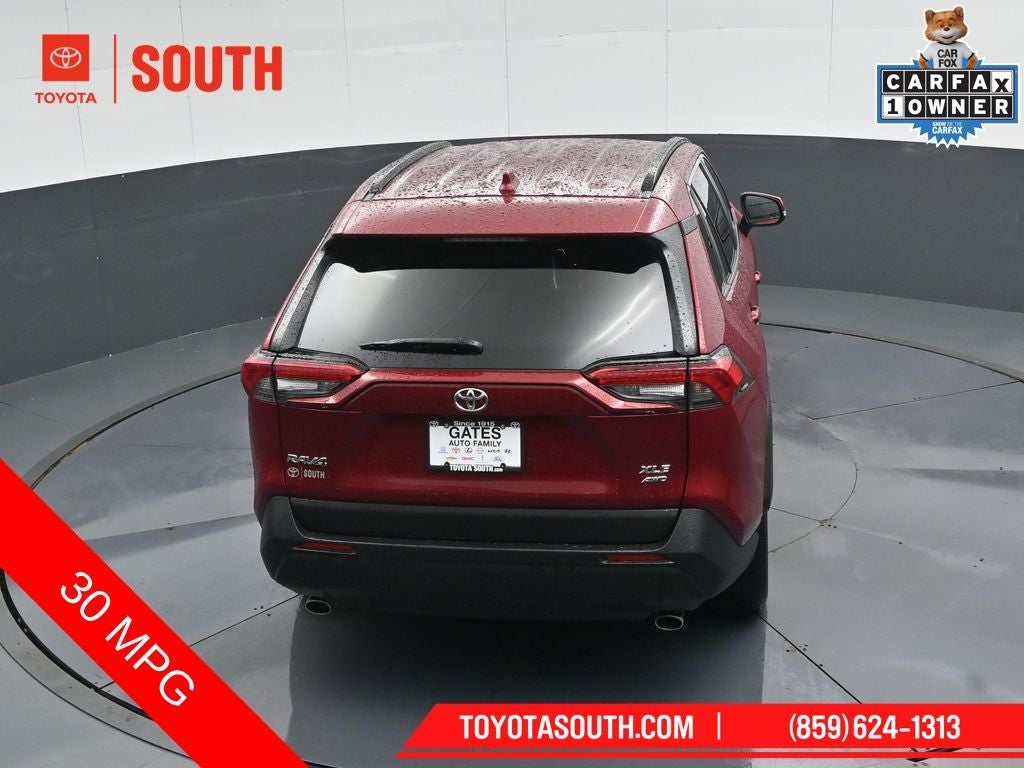 2025 Toyota RAV4 XLE