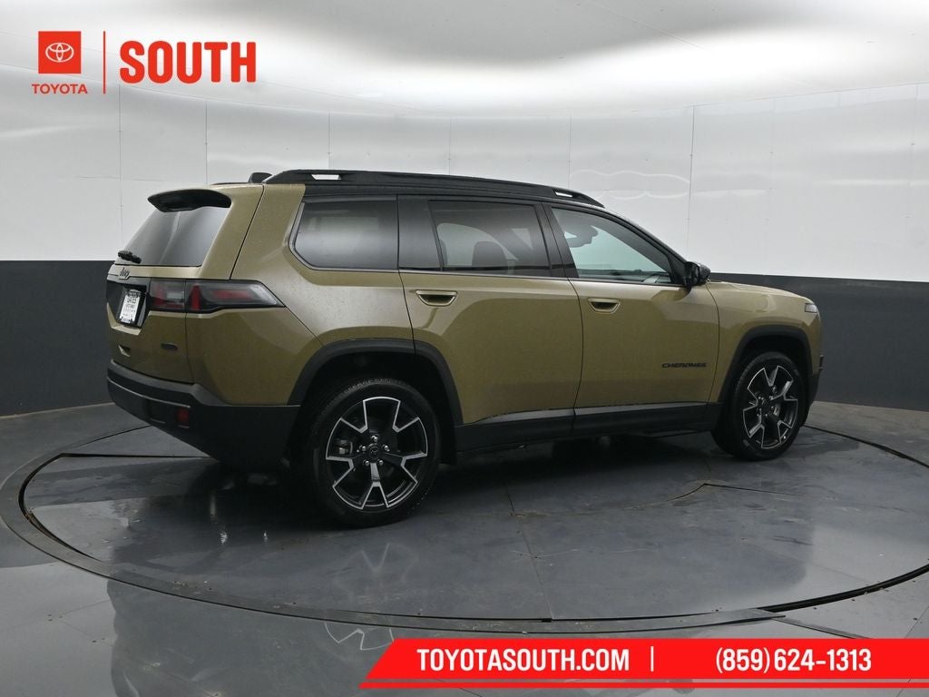 2026 Jeep Cherokee Overland