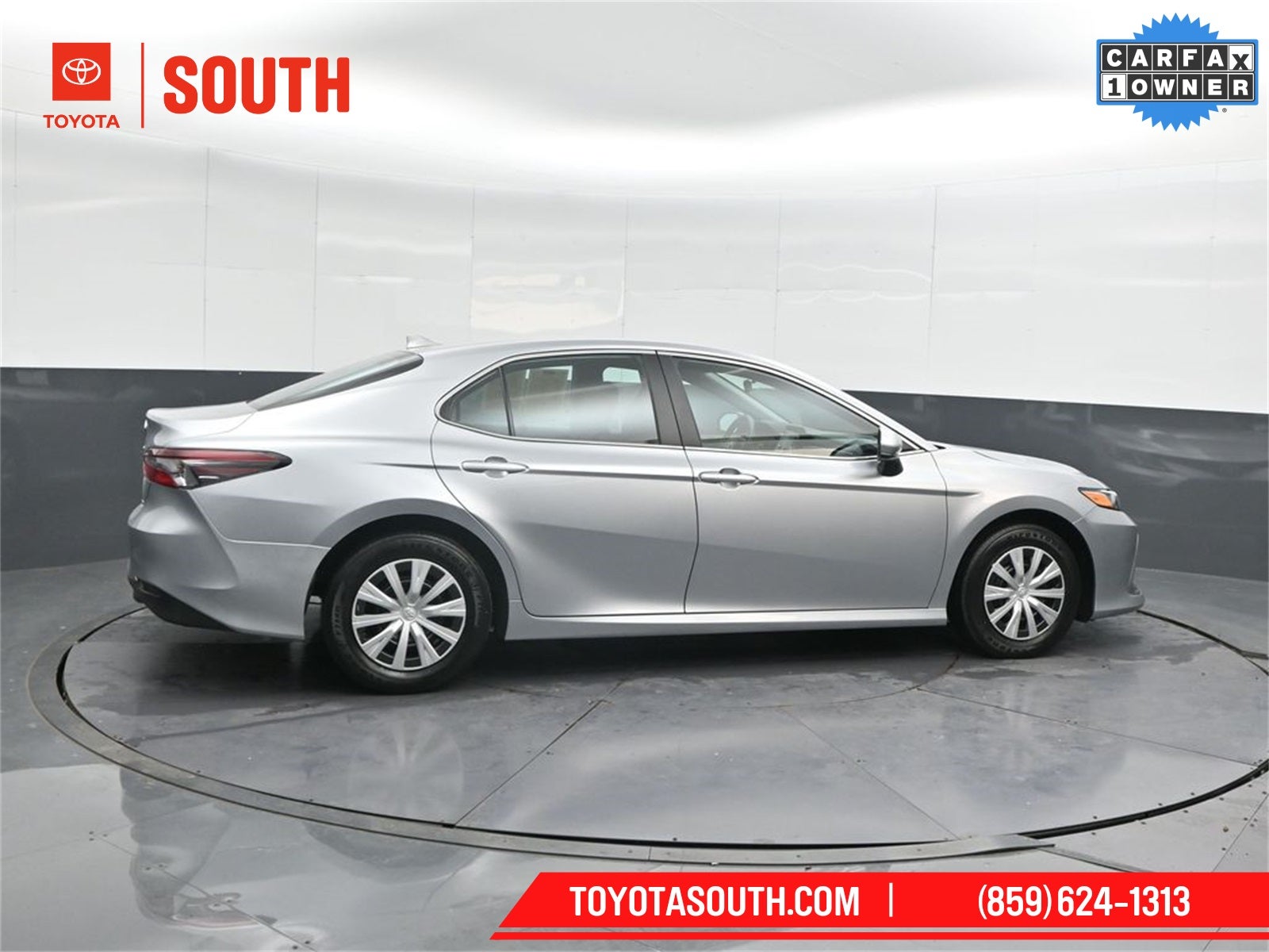 2024 Toyota Camry Hybrid LE