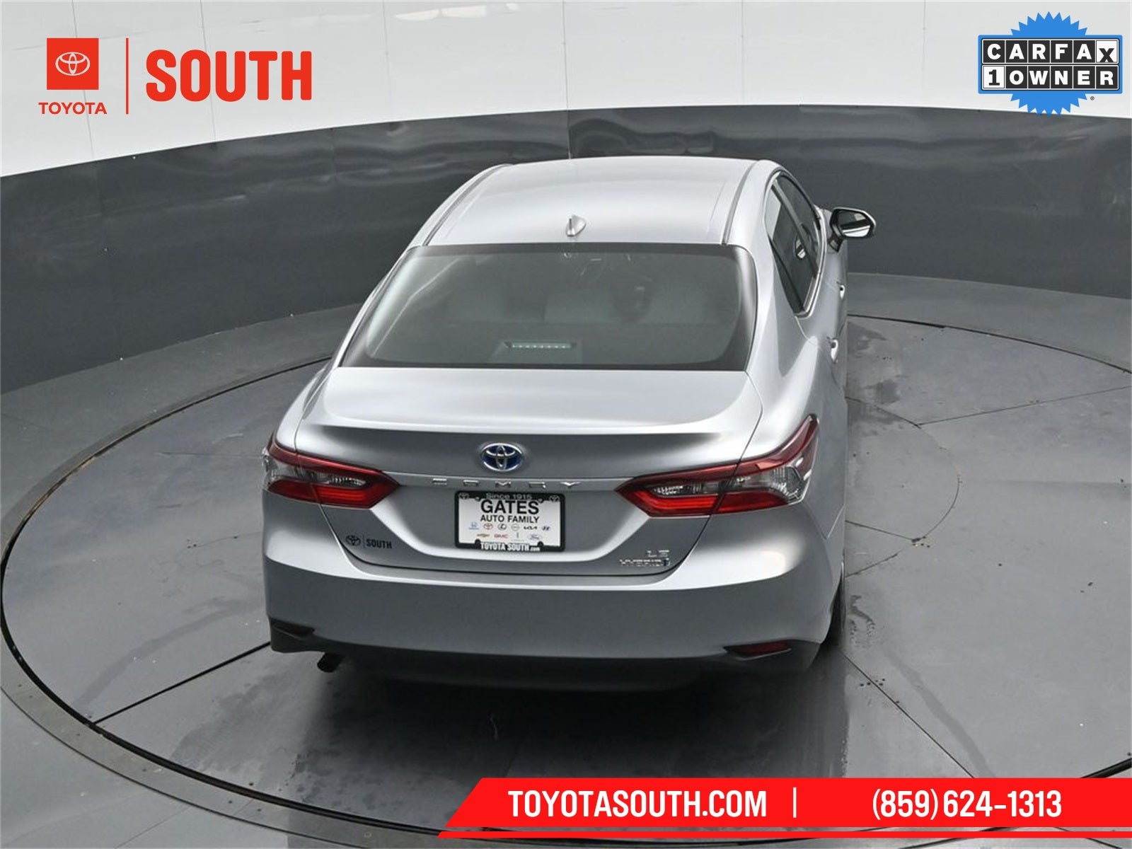 2024 Toyota Camry Hybrid LE