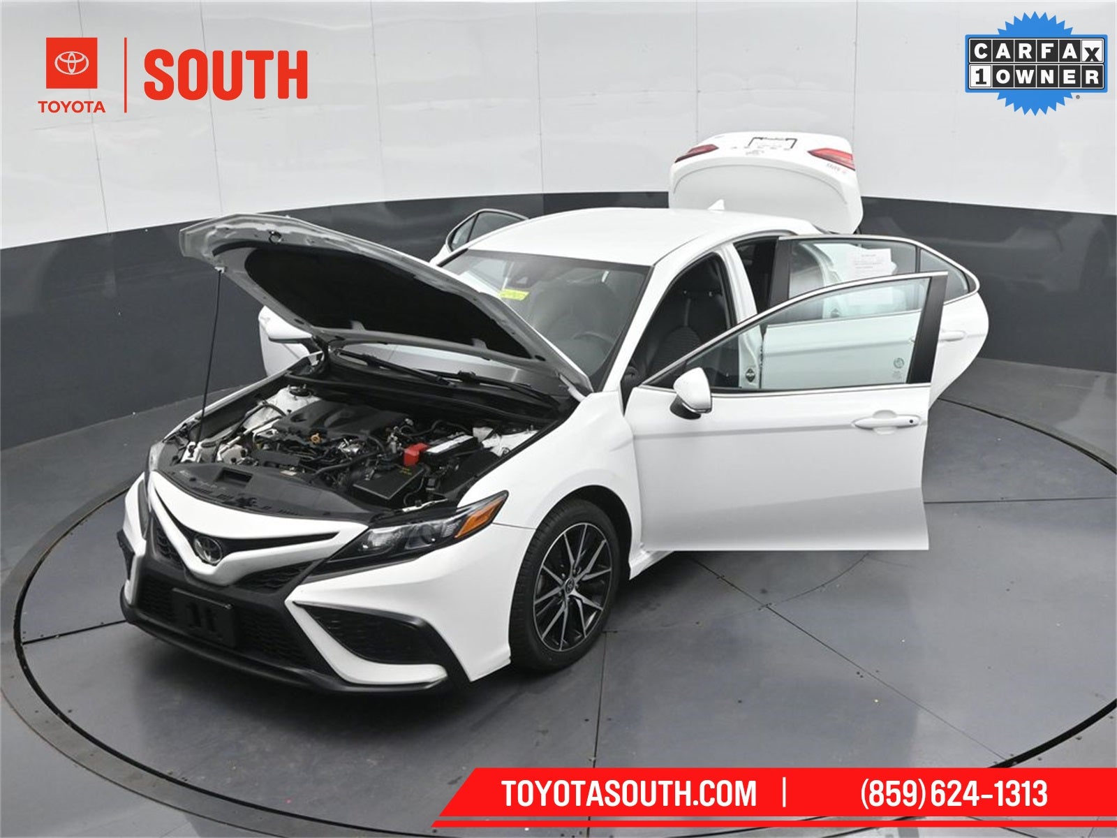 2024 Toyota Camry SE