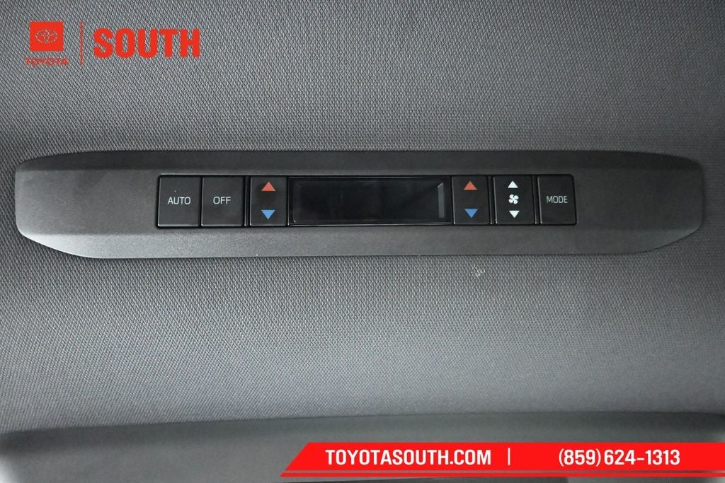2023 Toyota Sienna XSE 7 Passenger