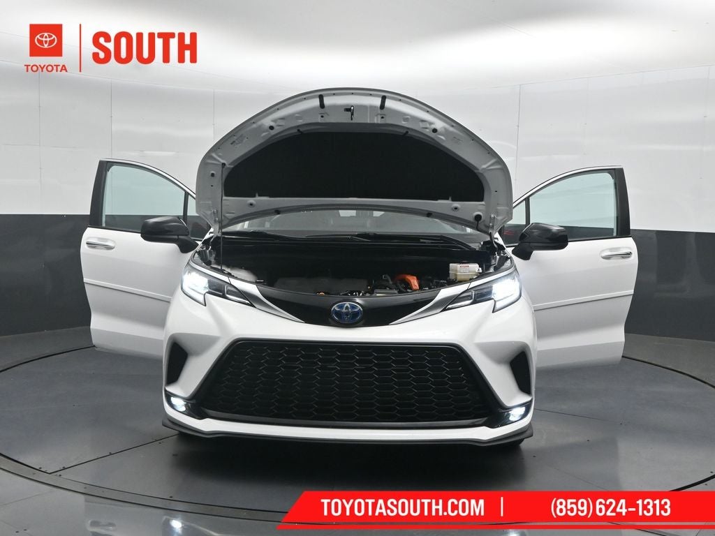 2023 Toyota Sienna XSE 7 Passenger