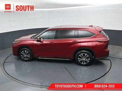 2021 Toyota Highlander Hybrid XLE