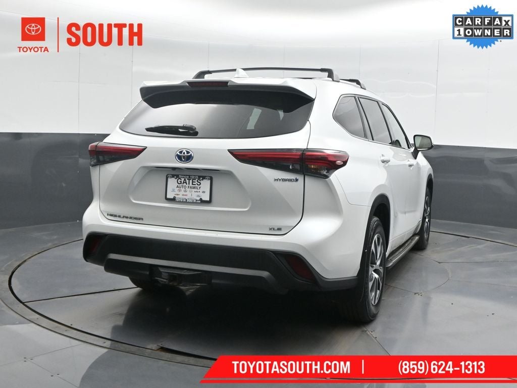 2022 Toyota Highlander Hybrid XLE