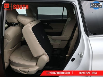 2022 Toyota Highlander Hybrid XLE