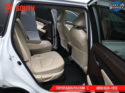 2022 Toyota Highlander Hybrid XLE