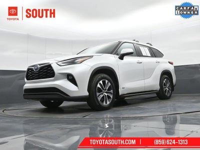 2022 Toyota Highlander Hybrid XLE
