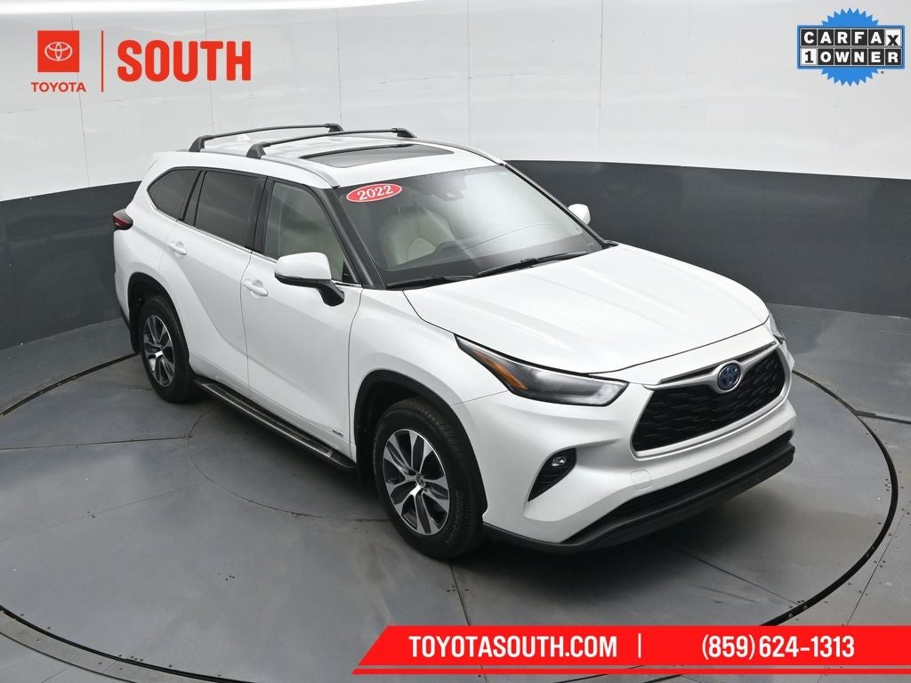 2022 Toyota Highlander Hybrid XLE