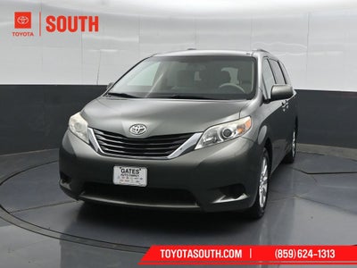 2014 Toyota Sienna LE 7 Passenger