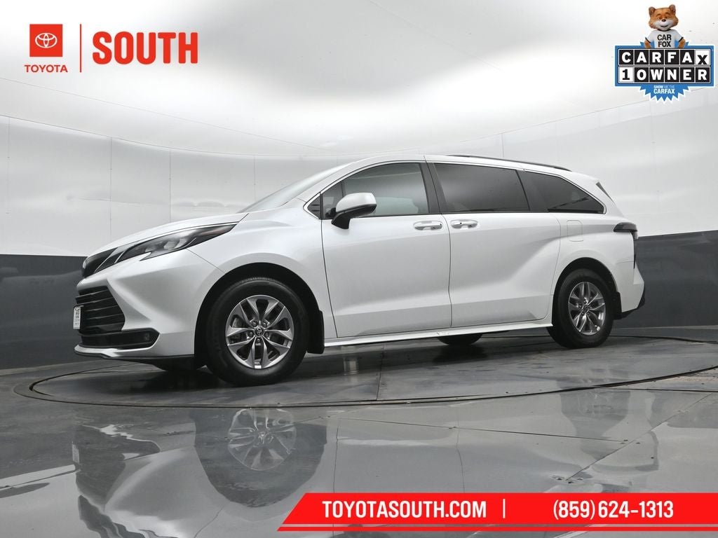2025 Toyota Sienna XLE 7 Passenger